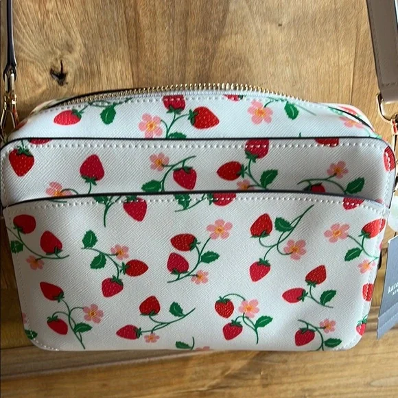 Kate Spade | Strawberry Crossbody Bag 🍓🌸 - Picture 7 of 15